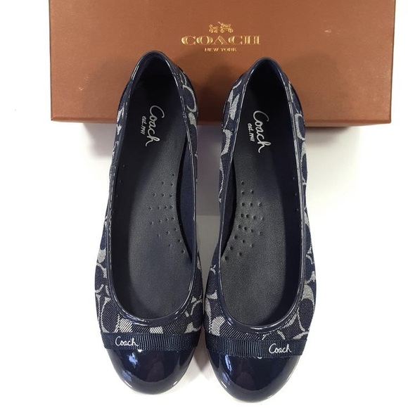coach navy flats